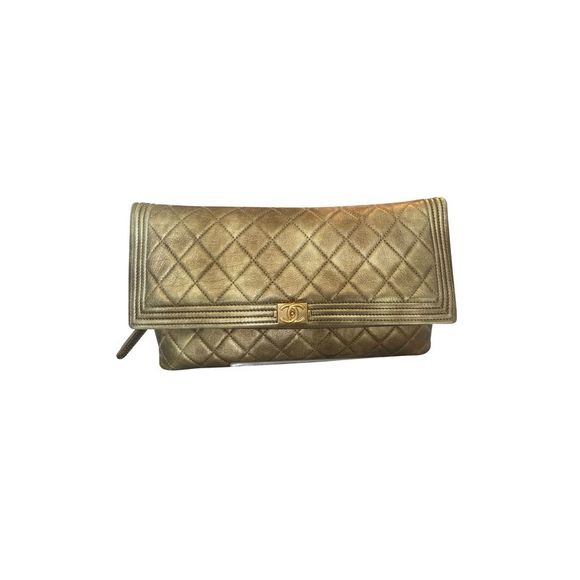 Chanel Fold Over Boy Clutch Bag in Gold Leather - Picture 4 of 12